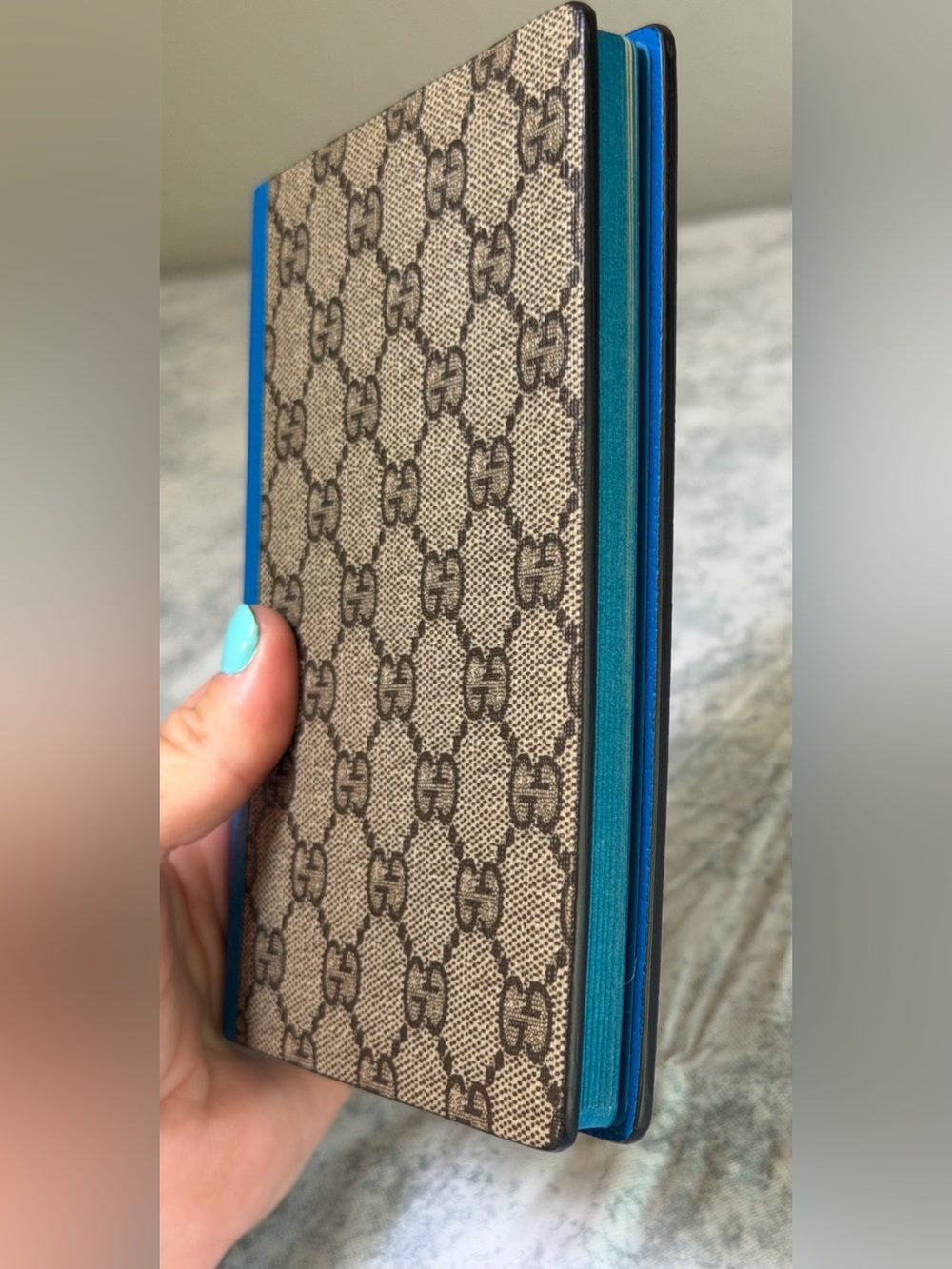 Gucci x Disney GG Supreme Donald Duck notebook - Picture 7 of 14
